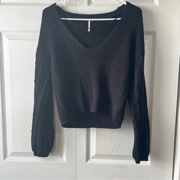Free People When It Rains V Neck Sweater Black Size XS - Picture 2 of 5